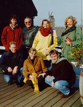 pit04.jpg (Pit family)